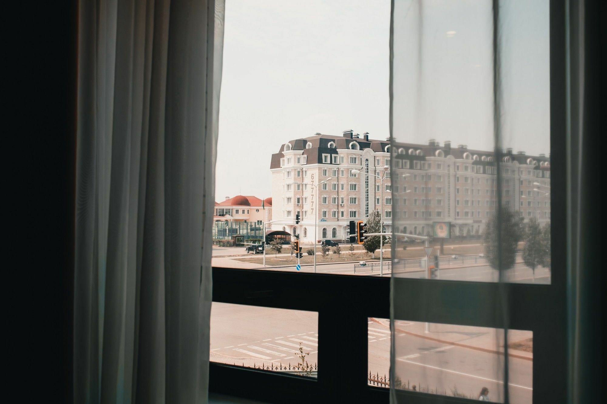Central Hotel 4*